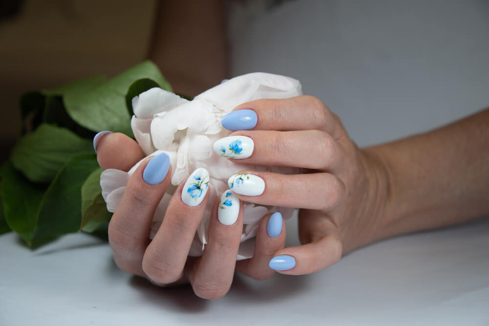 Tips to Keep Your Nails Healthy Between Appointments